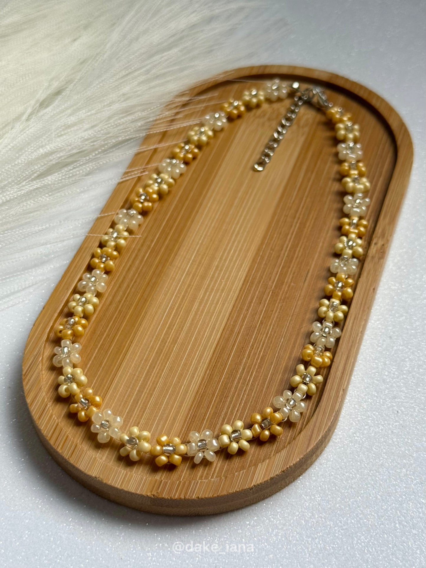 Yellow Daisy Beaded Necklace – Handmade Sunshine Floral Jewelry