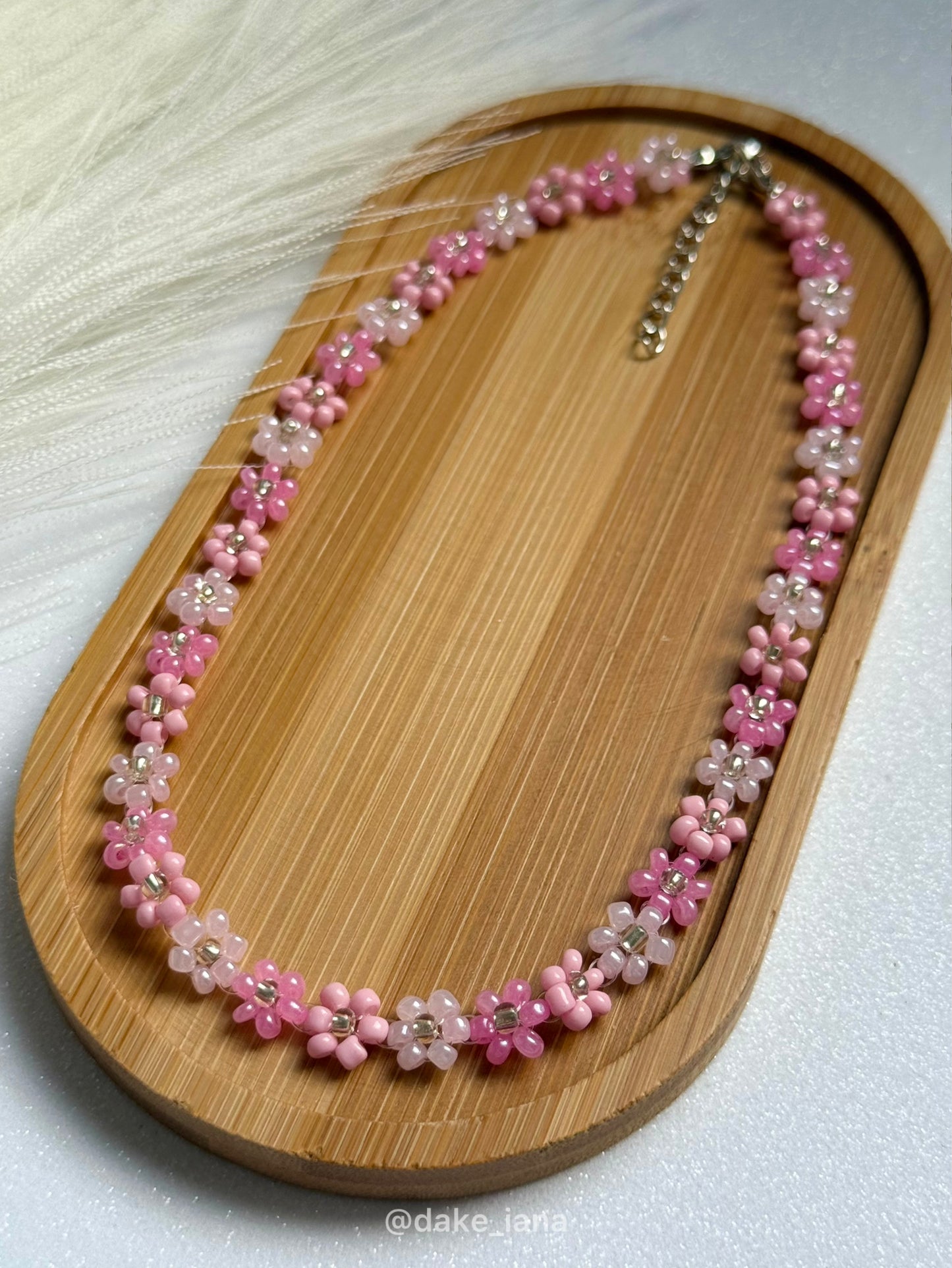 Pink Daisy Beaded Necklace – Handmade Cute Floral Jewelry, Kawaii Style