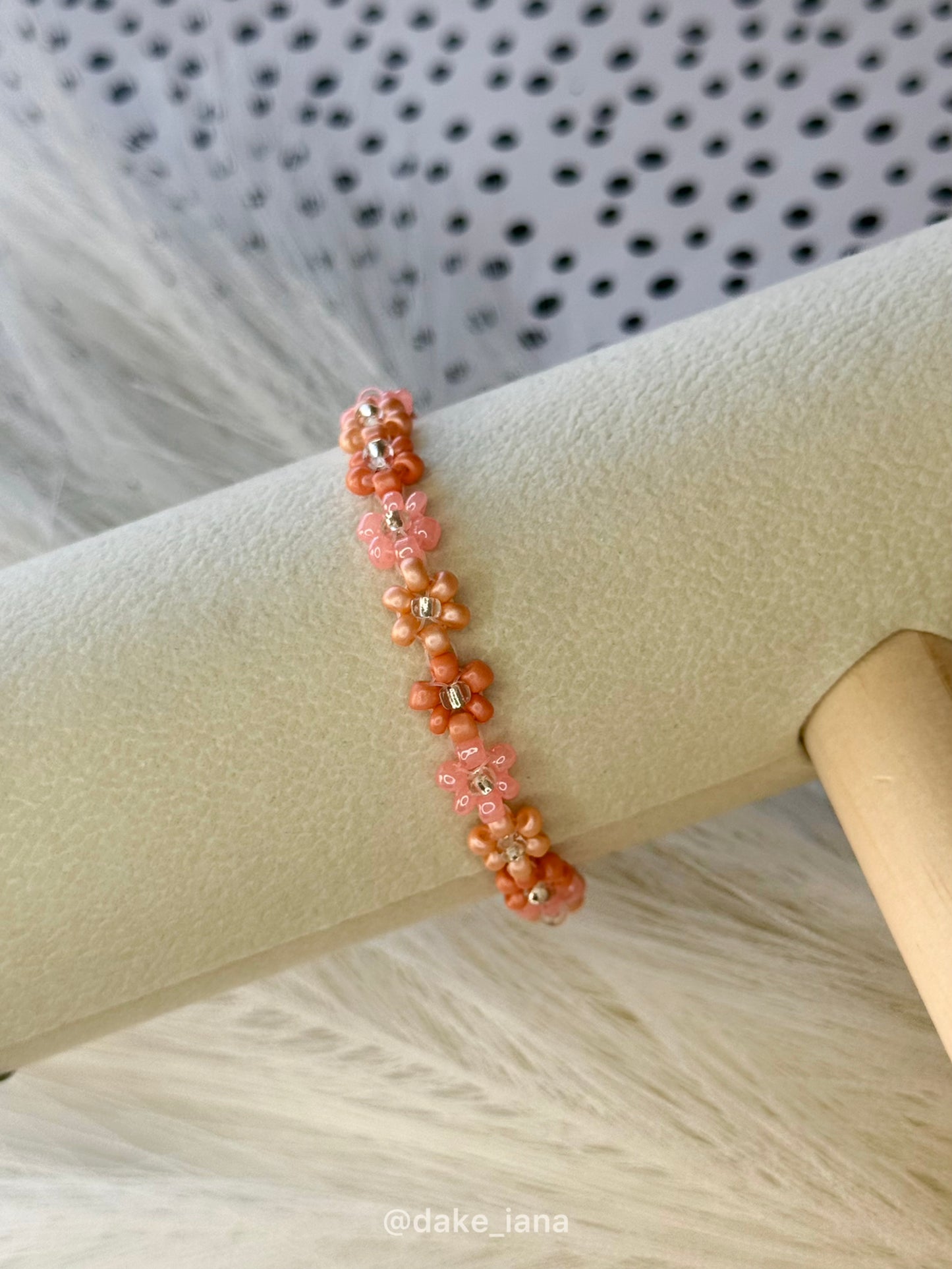 Orange Beaded Flower Bracelet, Handmade Floral Bracelet, Daisy Jewelry, Bright Summer Bracelet, Adjustable Clasp
