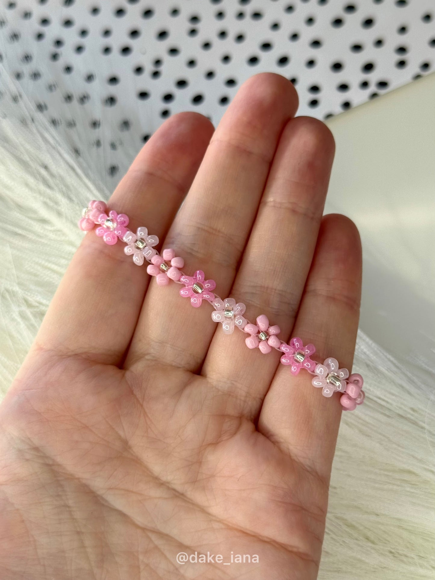 Pink Beaded Flower Bracelet, Floral Bracelet for Women, Handmade Daisy Bracelet, Cute Minimal Jewelry, Adjustable Bracelet