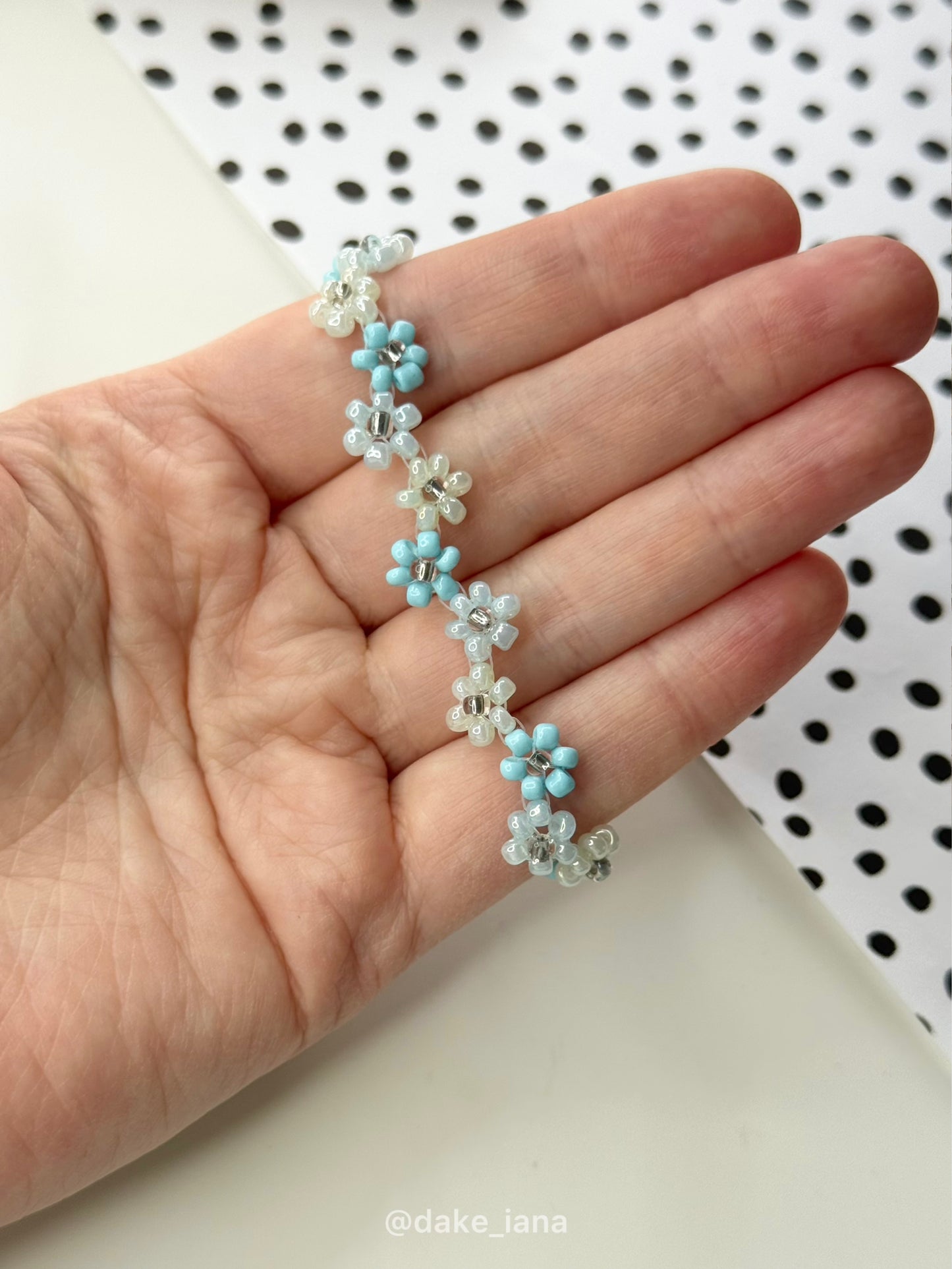 Blue Daisy Beaded Bracelet – Handmade Floral Bracelet, Zigzag Flower Design