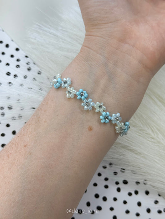 Blue Daisy Beaded Bracelet – Handmade Floral Bracelet, Zigzag Flower Design