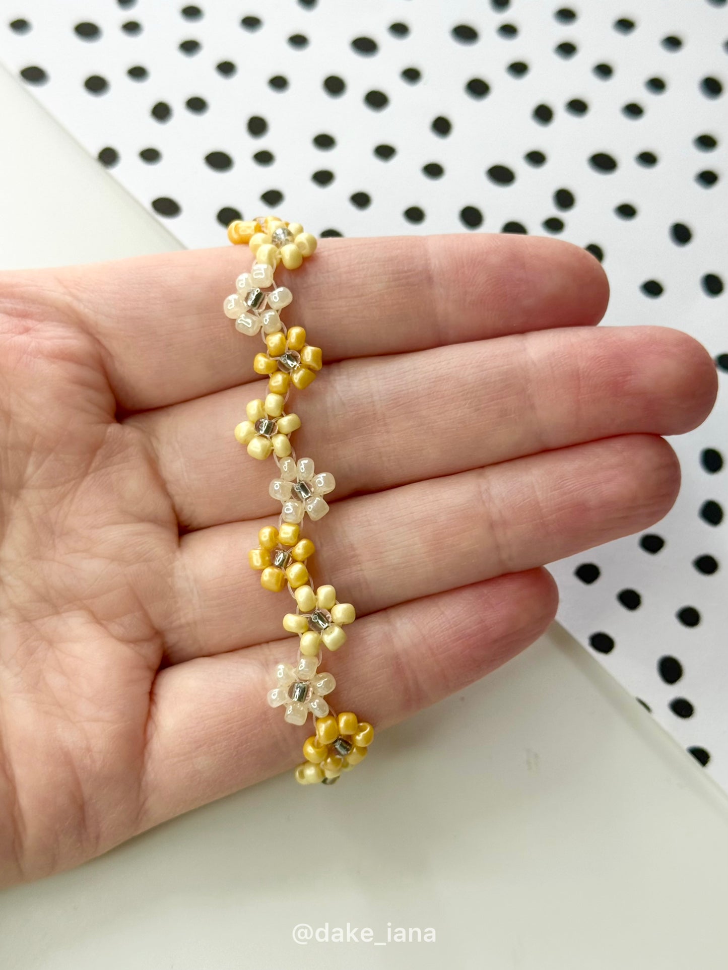 Yellow Daisy Beaded Bracelet – Handmade Sunshine Floral Bracelet, Zigzag Design
