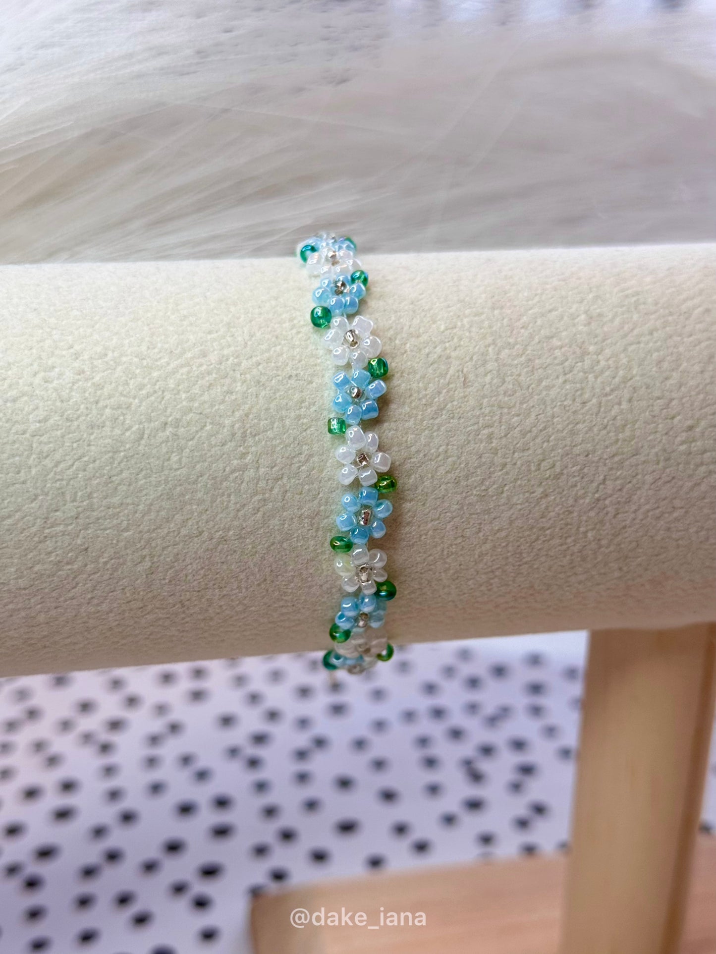 Seed Bead Flower Bracelet White Baby Blue Daisies Handmade Dainty Adjustable Heart Charm Pastel Jewelry
