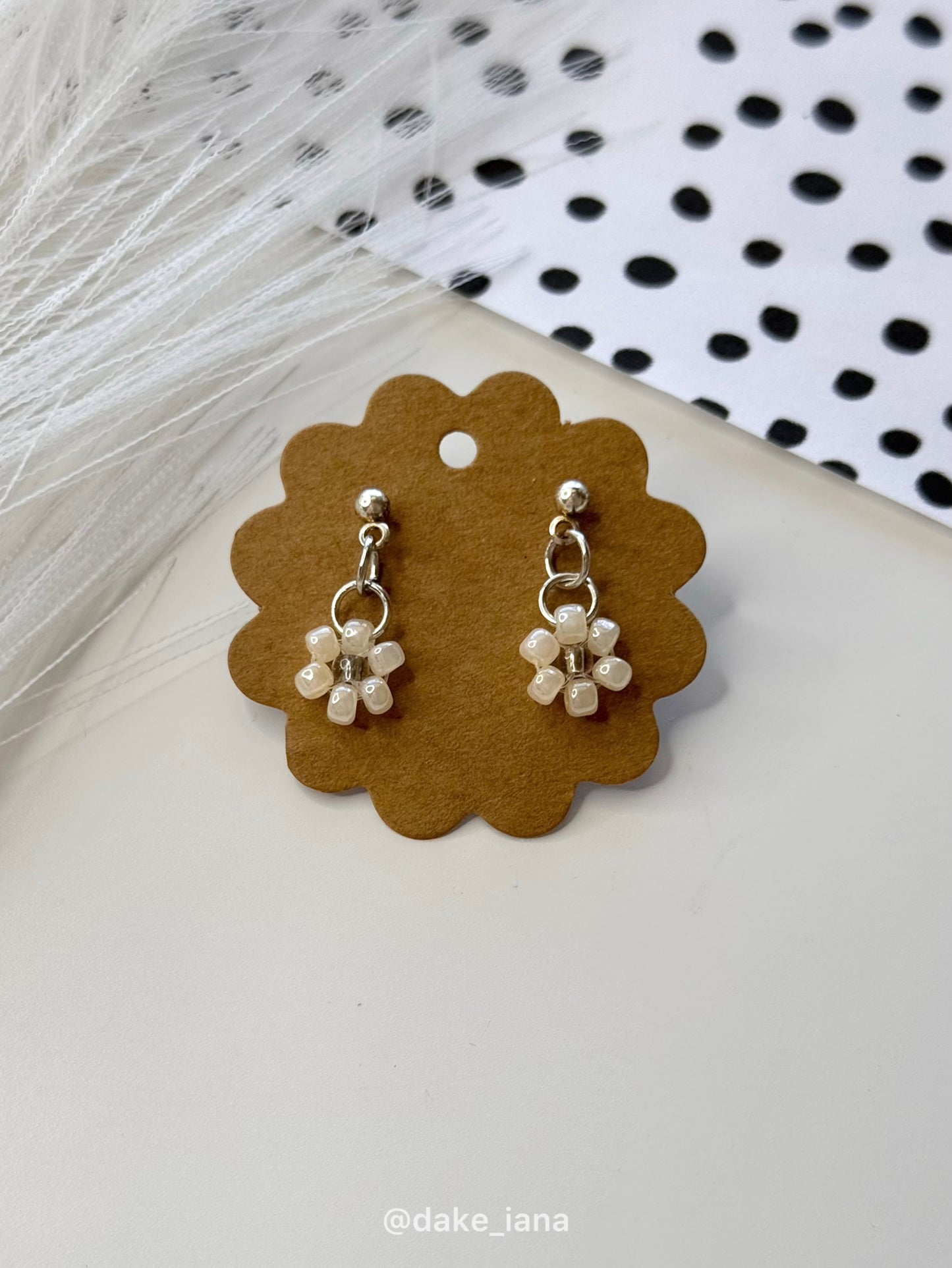 Beaded Flower Earrings, Daisy Earrings, Handmade Floral Jewelry, Choose Your Color and Shade