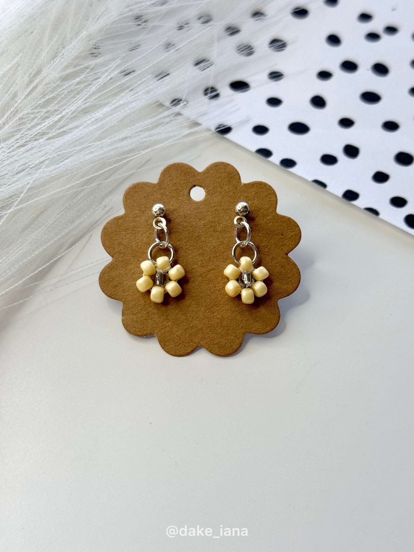 Beaded Flower Earrings, Daisy Earrings, Handmade Floral Jewelry, Choose Your Color and Shade